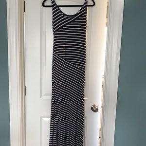 Maxi maternity dress